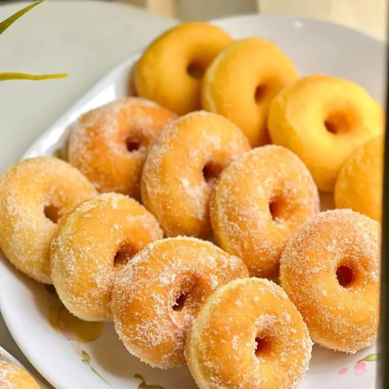 10 Koleksi Resepi Donut Penuh Rasa untuk Peminat Kuih