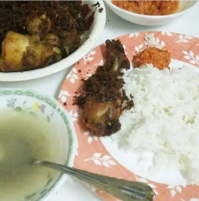 nasi ayam penyet medan