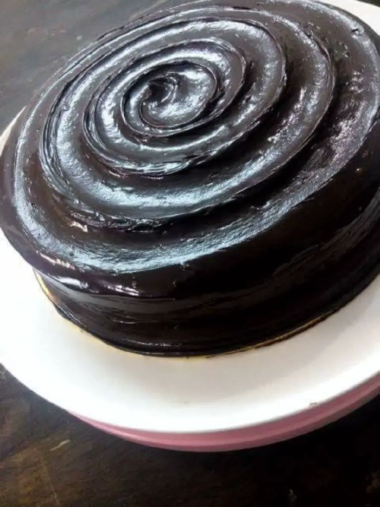 Resepi Fudge Frosting Coklat ( Sesuai Untuk Deko Kek)