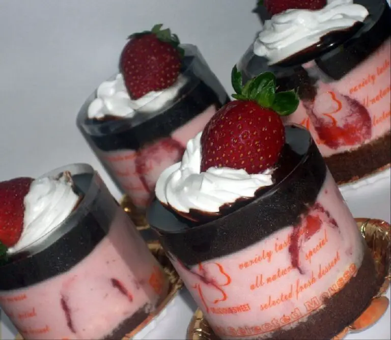 Resepi Mousse Strawberi Coklat (Yang Pasti Jadi)