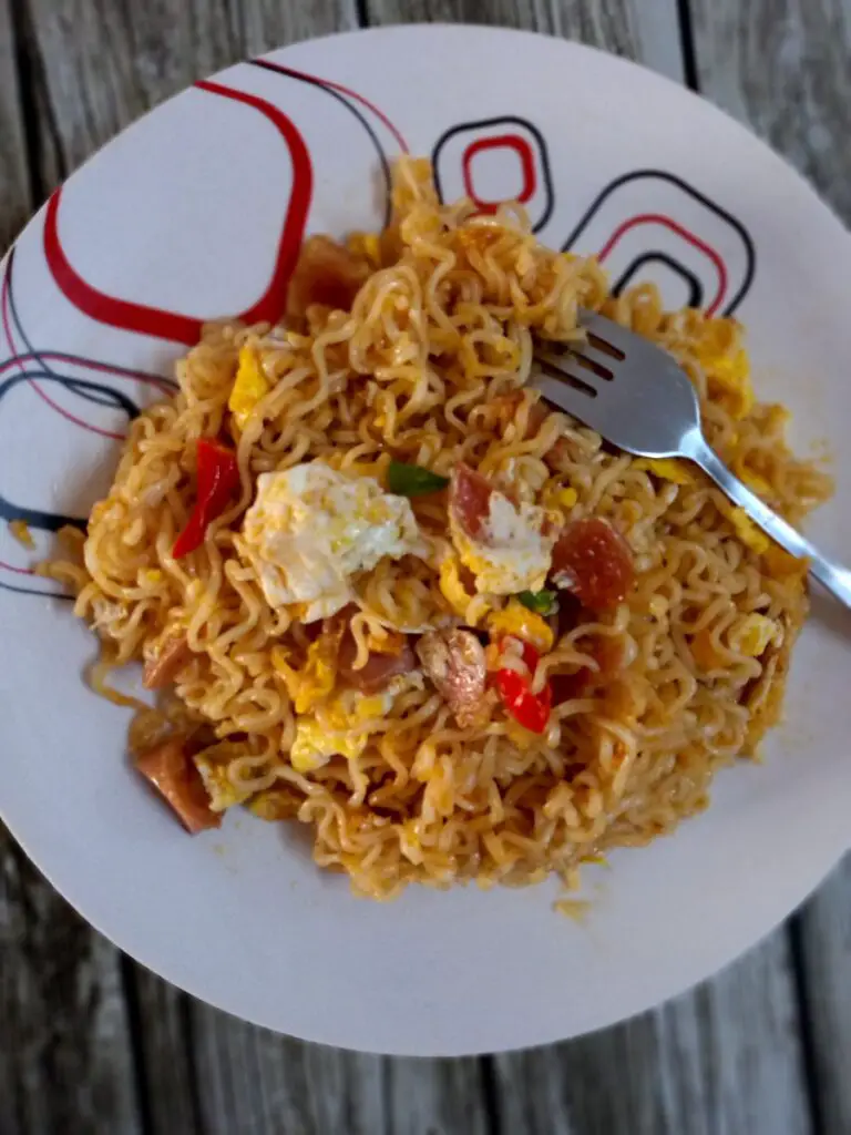 Resepi Maggi Goreng Ala Mamak ( Pasti Jadi)