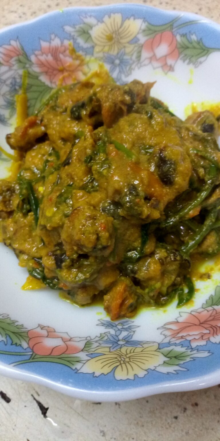 Resepi Rendang Kerang (Dengan Pucuk Paku)