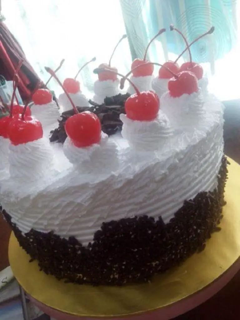 Resepi Kek Black Forest (Kek Evergreen)