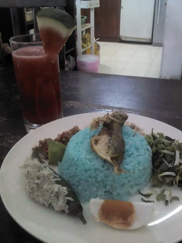 Resepi Nasi Kerabu ( Sarapan Pagi)