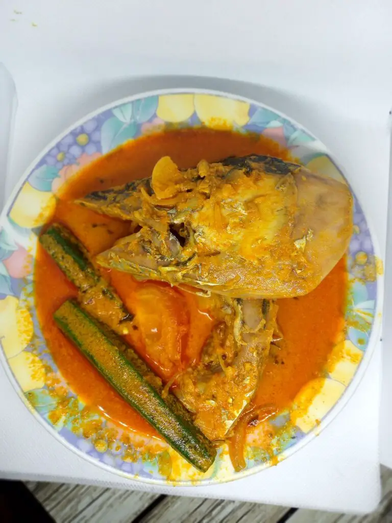 Resepi Kari Kepala Ikan (Ringkas Sedap)