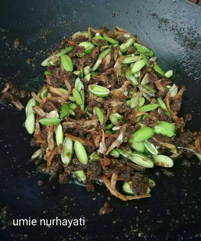 Resepi-Sambal-Ikan-Bilis-Petai-Goreng-Kering