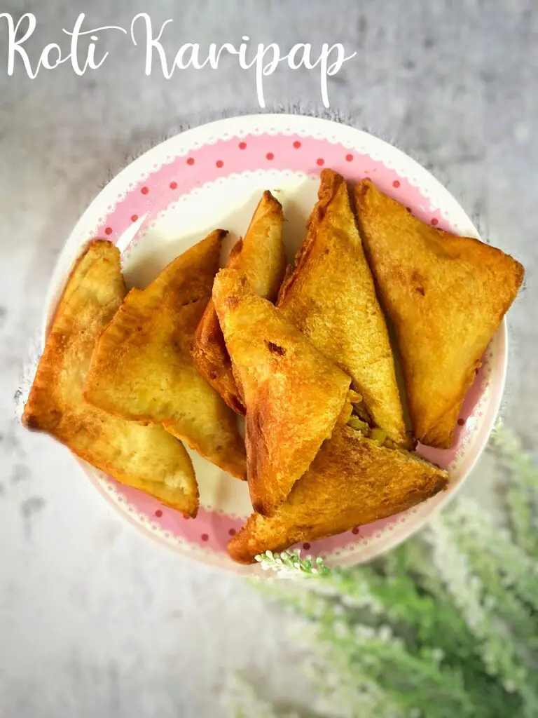 Resepi Karipap Roti (Menu Minum Petang)